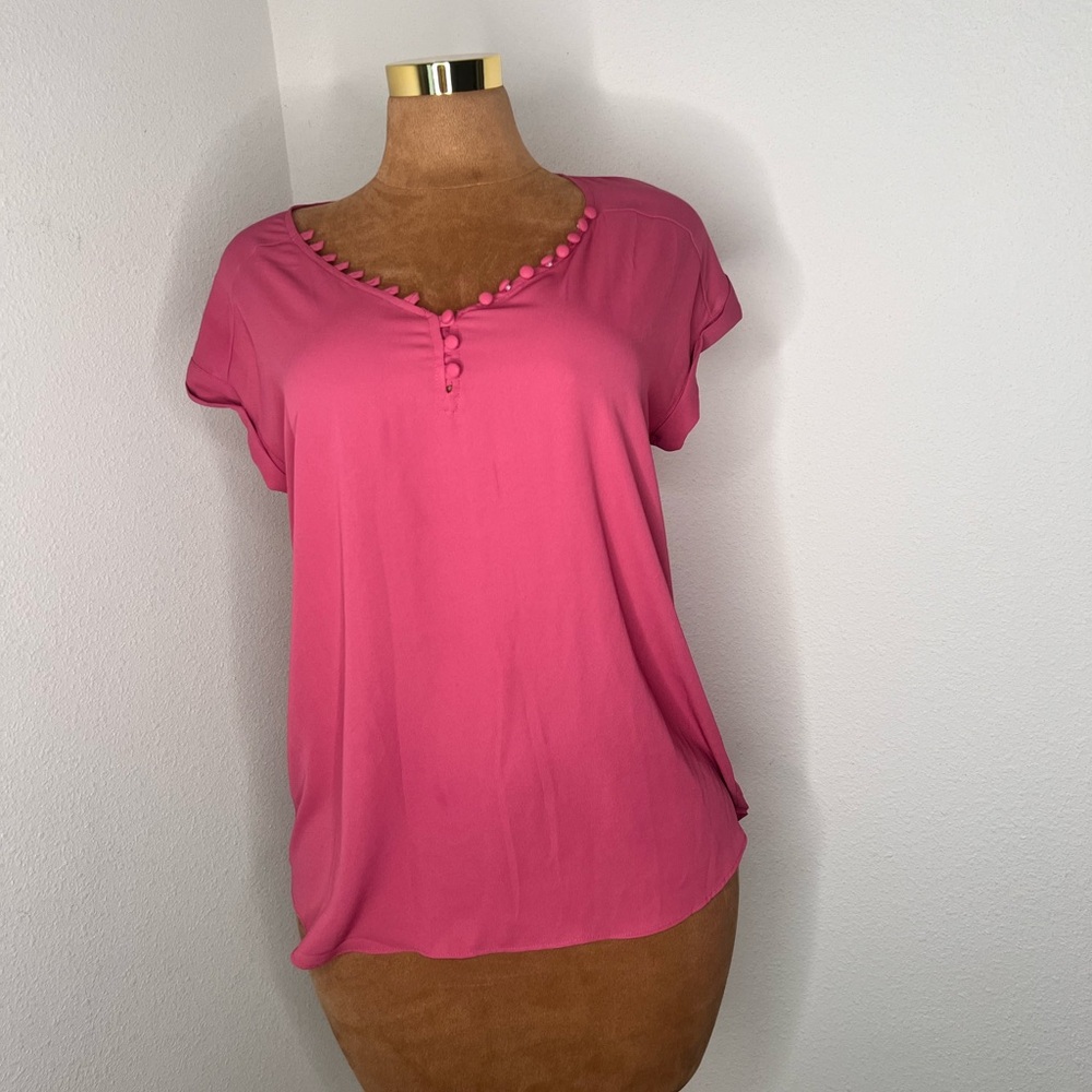 Express women’s size large shirt in great condition